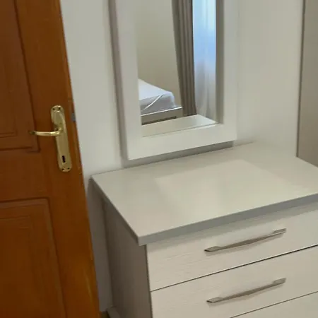 Vila Albert بيت للعطل *